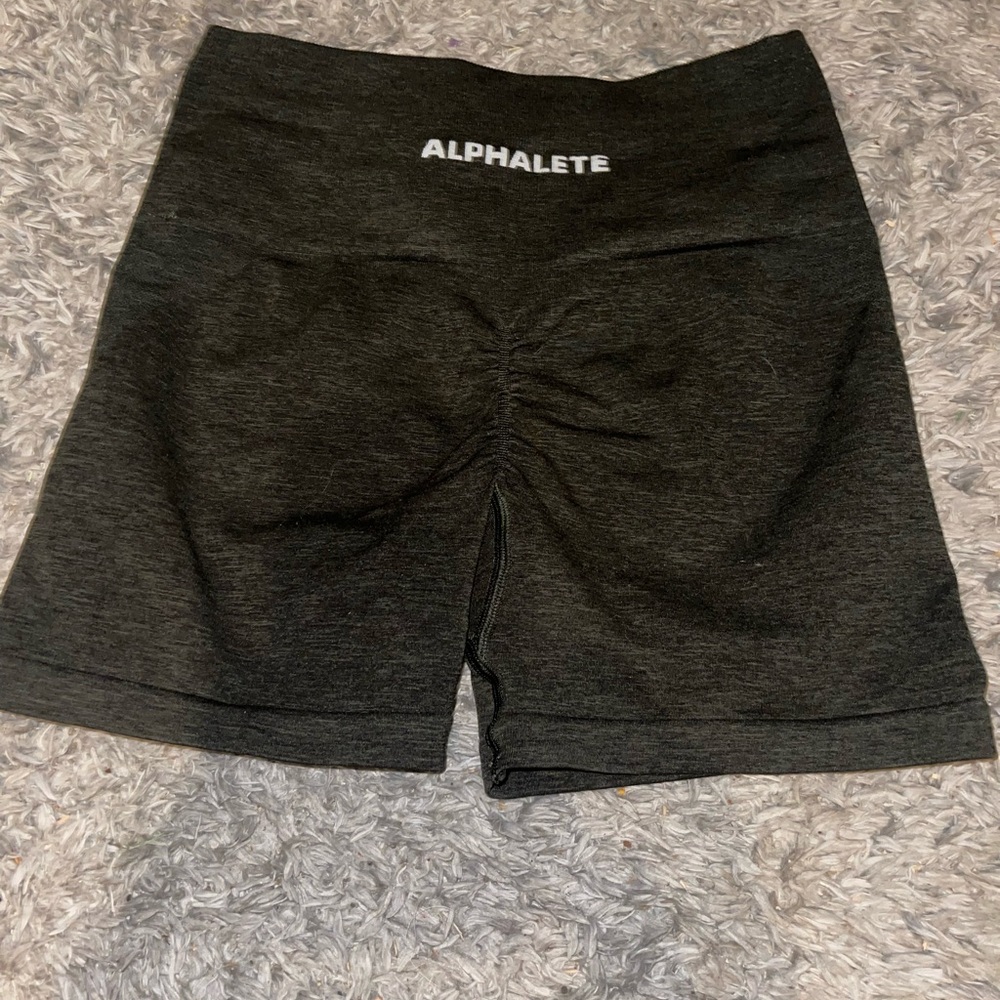 Alphalete amplify shorts